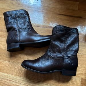 FRYE Cara Roper short boot